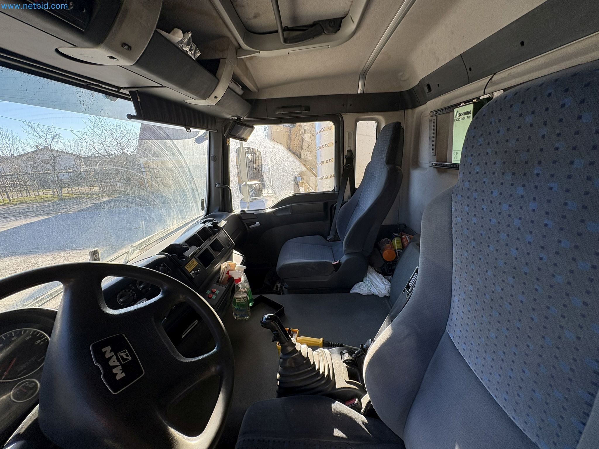 Mešalnik betona s črpalko-36