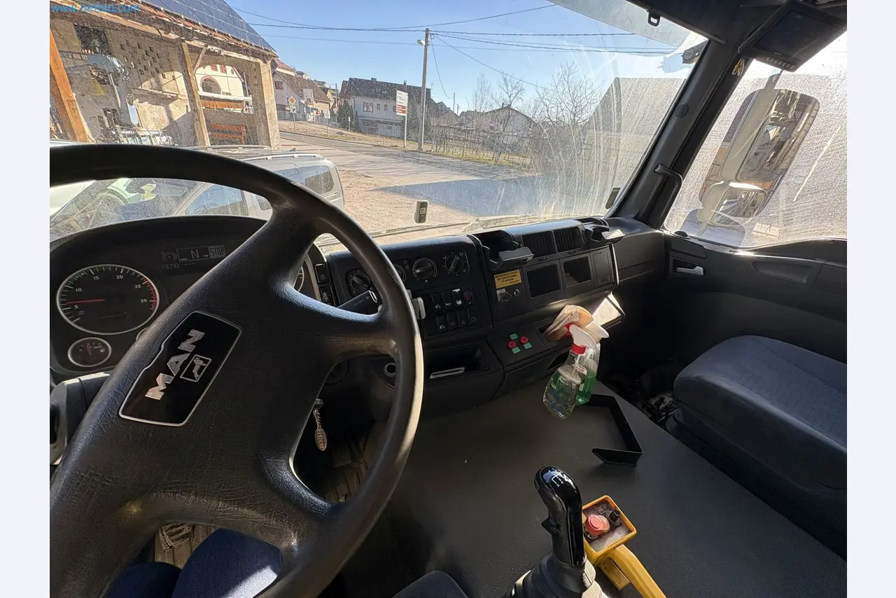 Mešalnik betona s črpalko-37