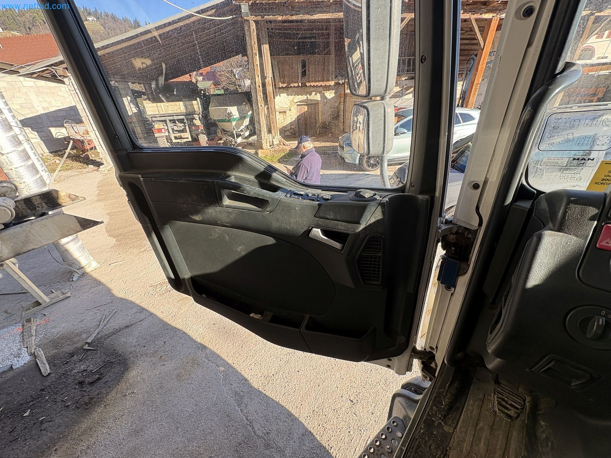 Mešalnik betona s črpalko-42