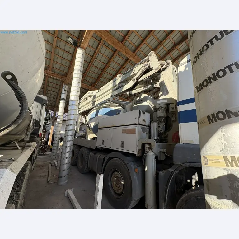 Mešalnik betona s črpalko-4