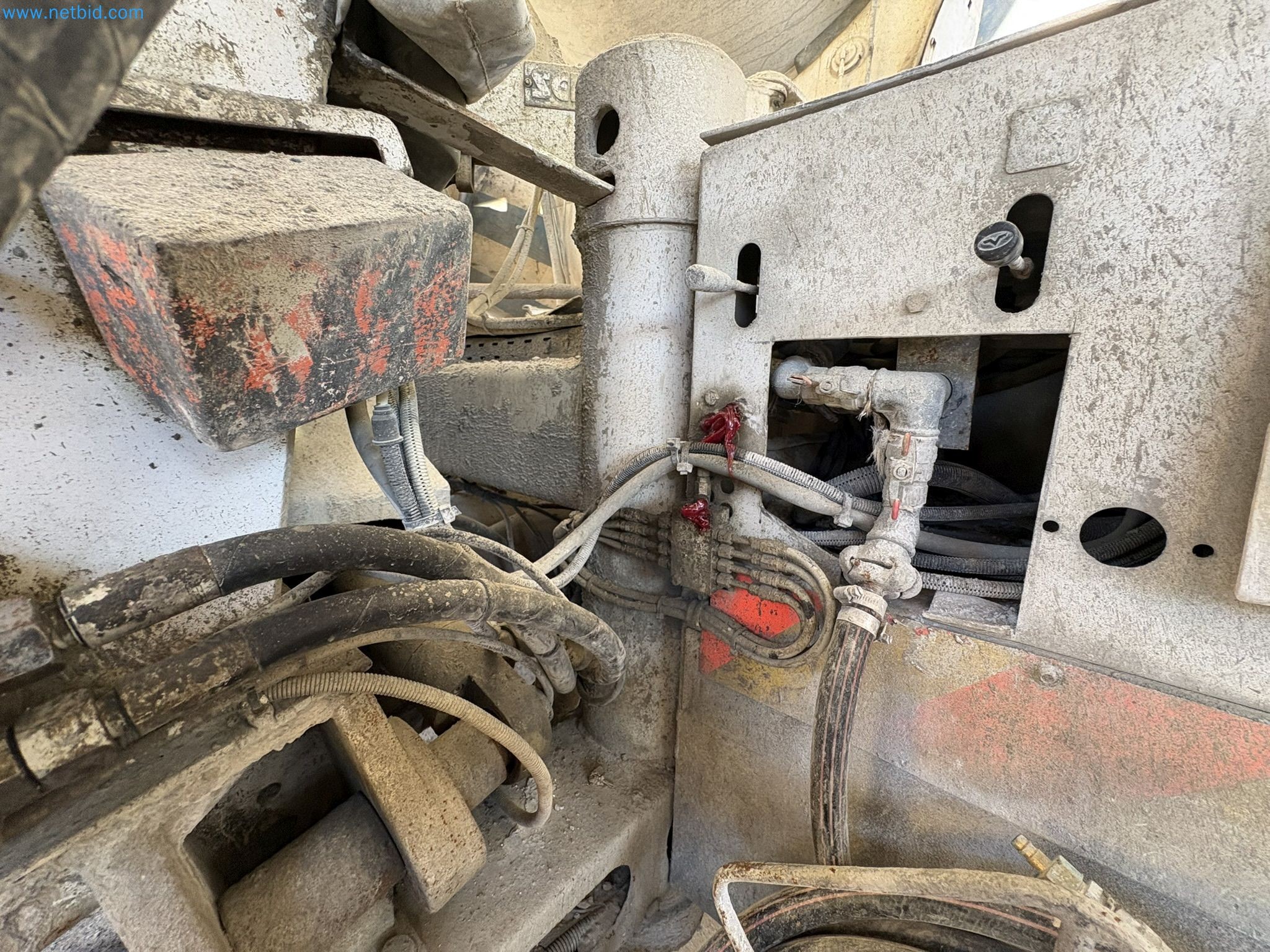 Mešalnik betona s črpalko-57