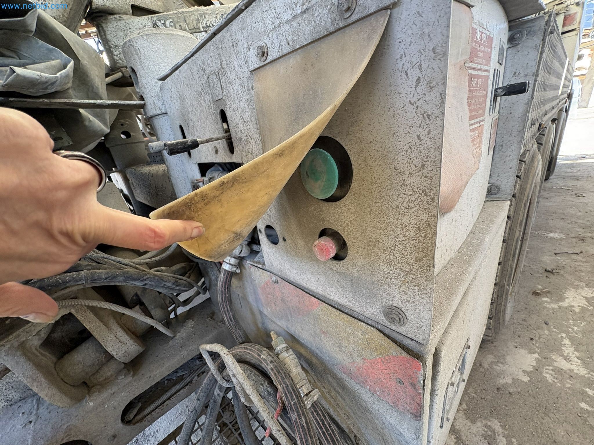 Mešalnik betona s črpalko-58