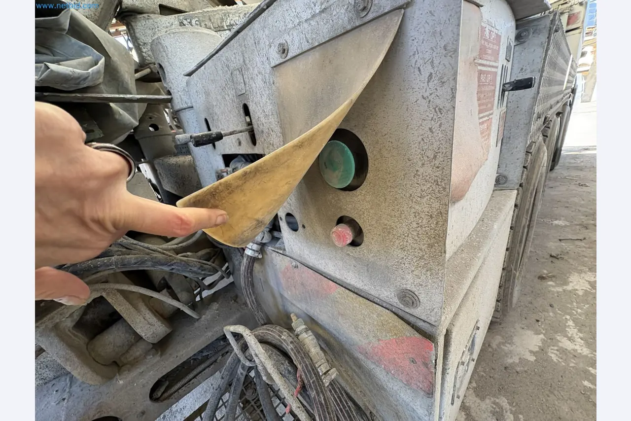 Mešalnik betona s črpalko-58