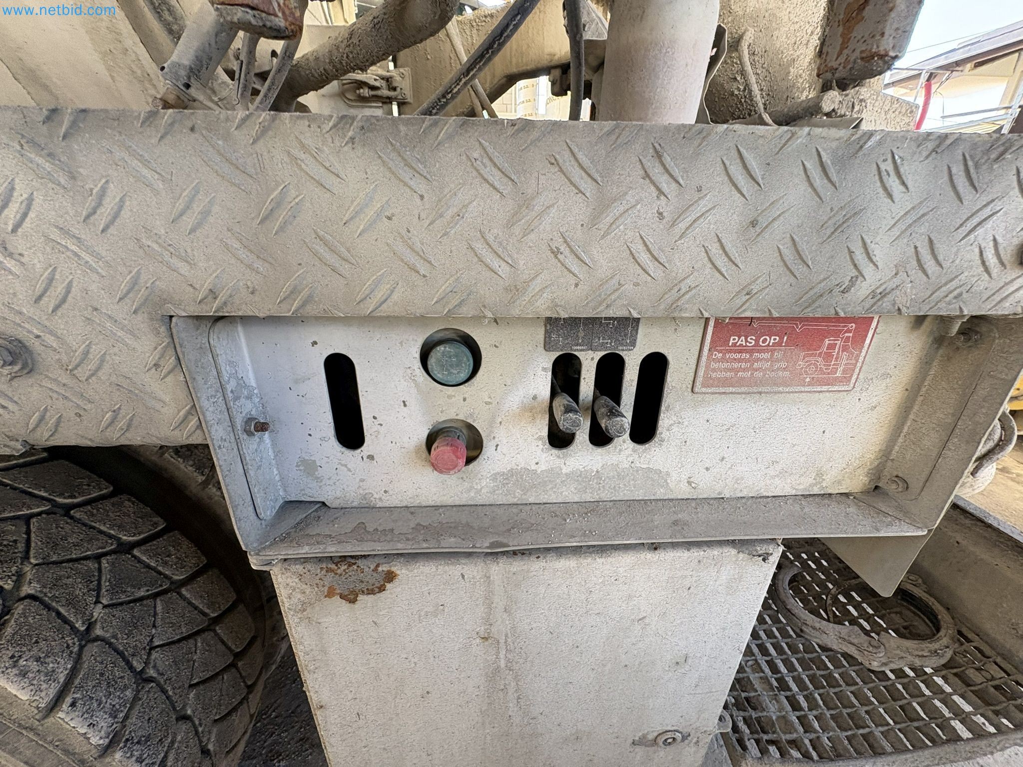 Mešalnik betona s črpalko-62