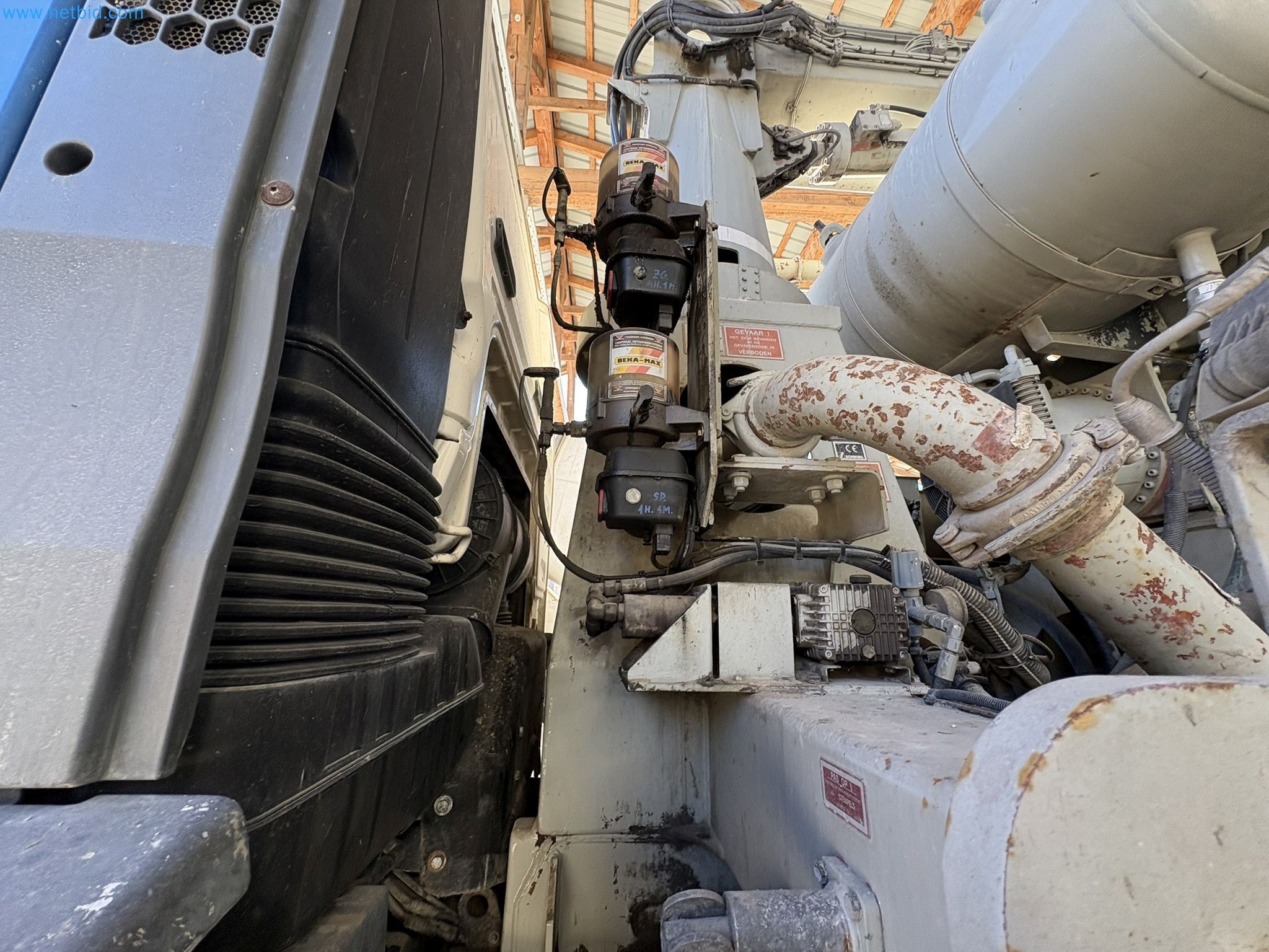 Mešalnik betona s črpalko-64