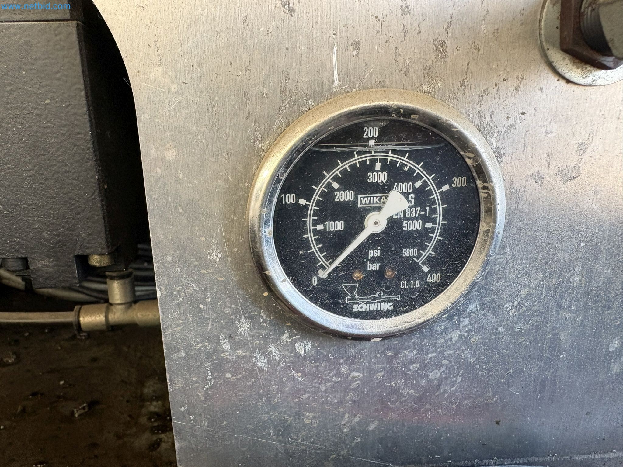 Mešalnik betona s črpalko-68