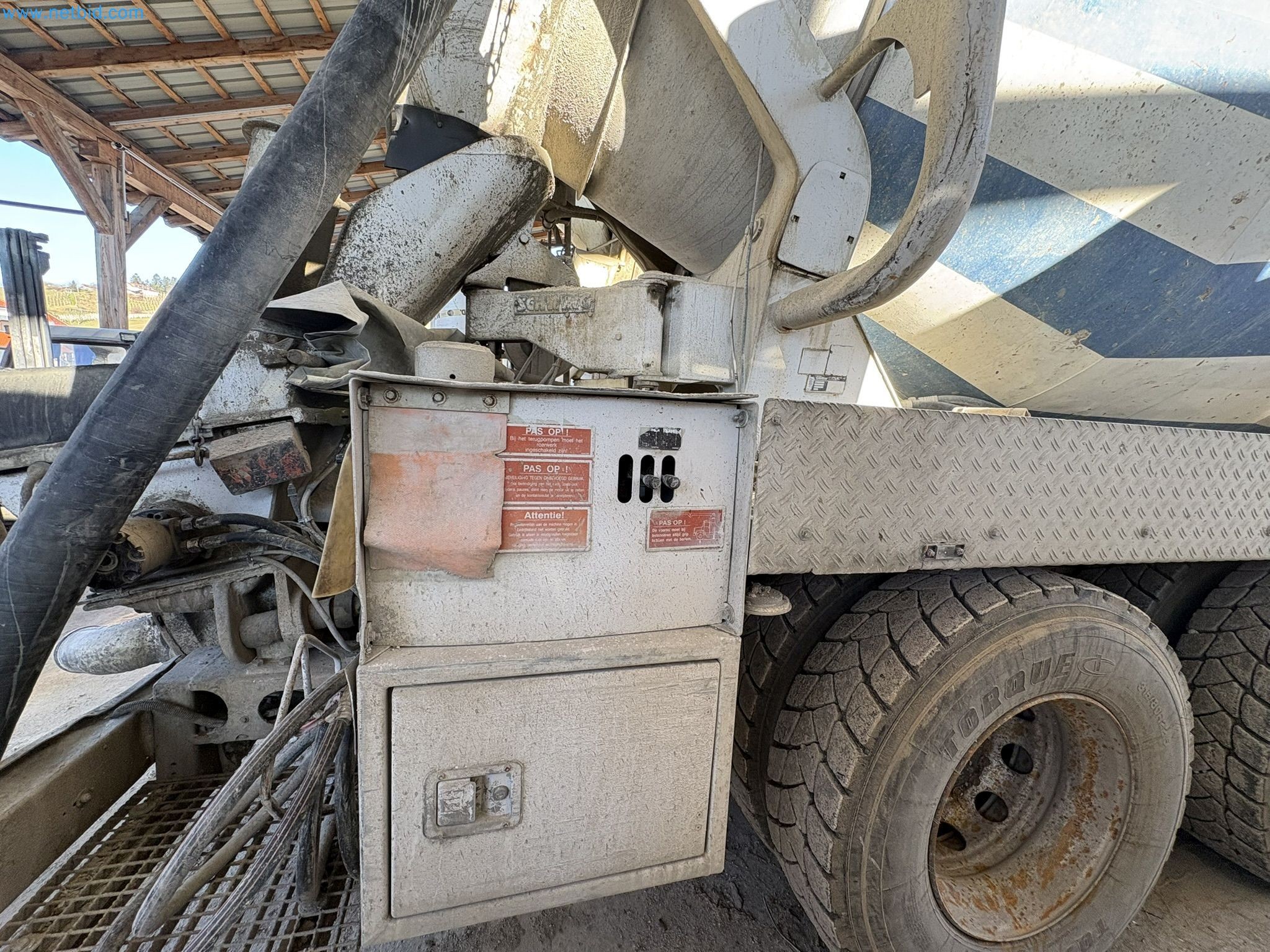 Mešalnik betona s črpalko-8