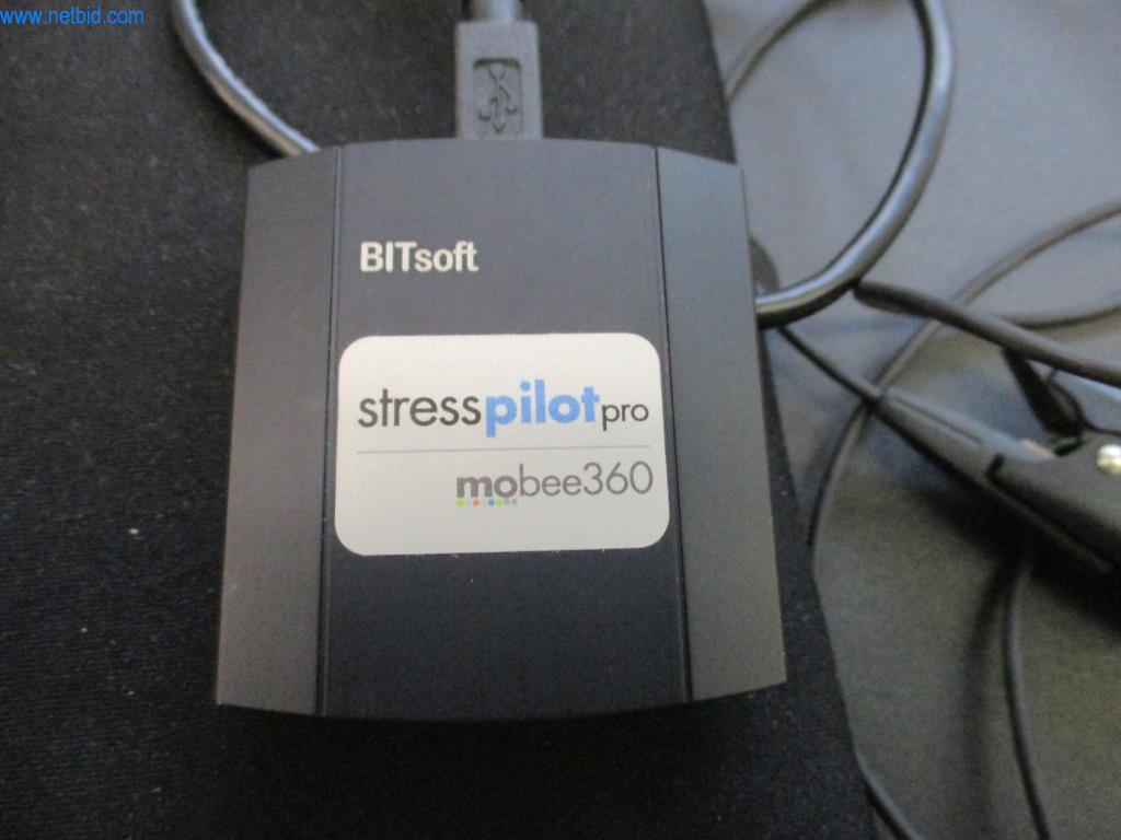 Check-up screening devices from a fitness company-2