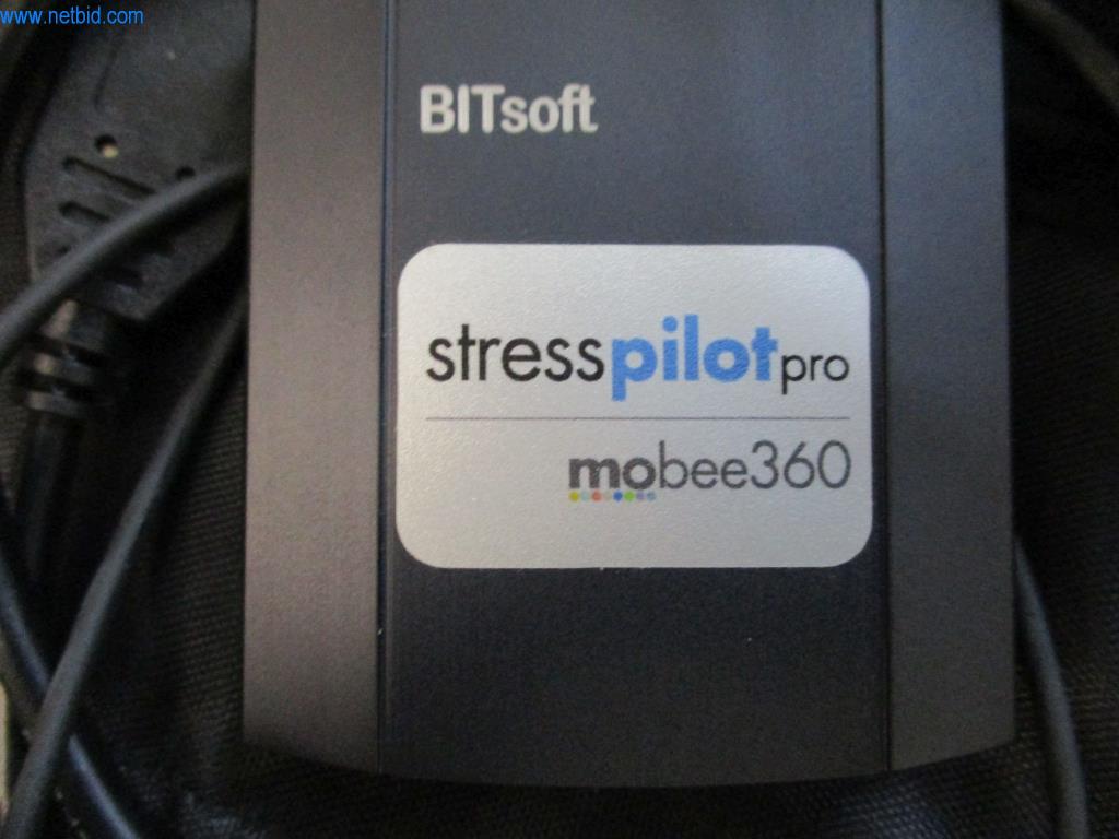 Check-up screening devices from a fitness company-2