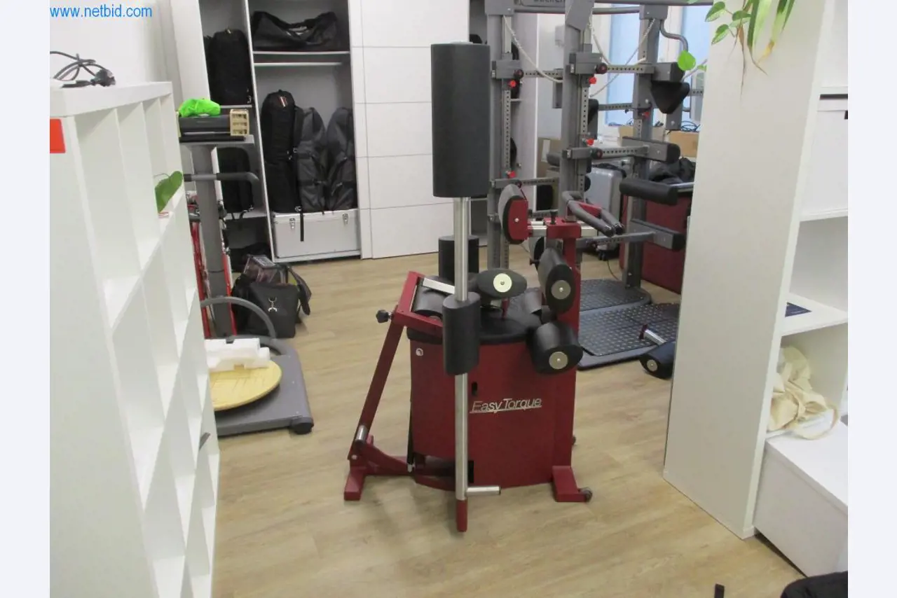 Dispositivos de rastreio de check-up de uma empresa de fitness-1