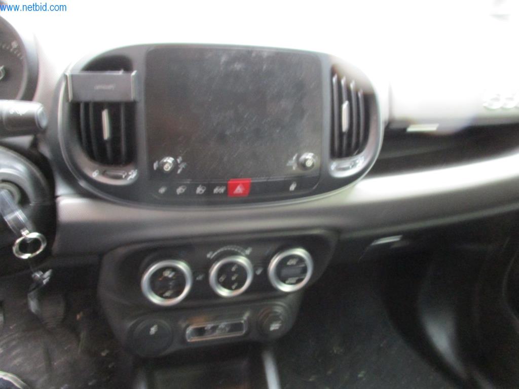 Dispositivos de rastreio de check-up de uma empresa de fitness-3