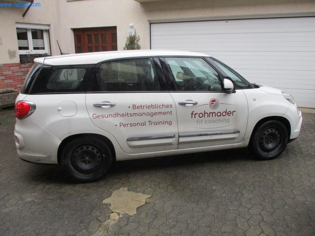 Dispositivos de rastreio de check-up de uma empresa de fitness-7