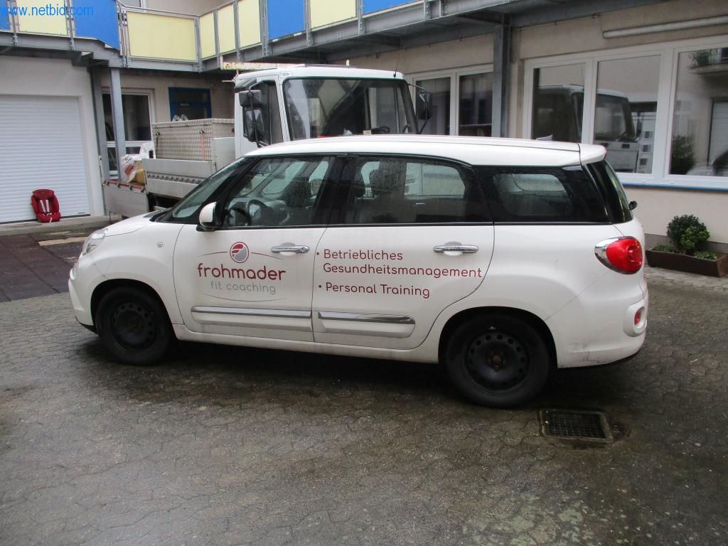 Dispositivos de rastreio de check-up de uma empresa de fitness-8