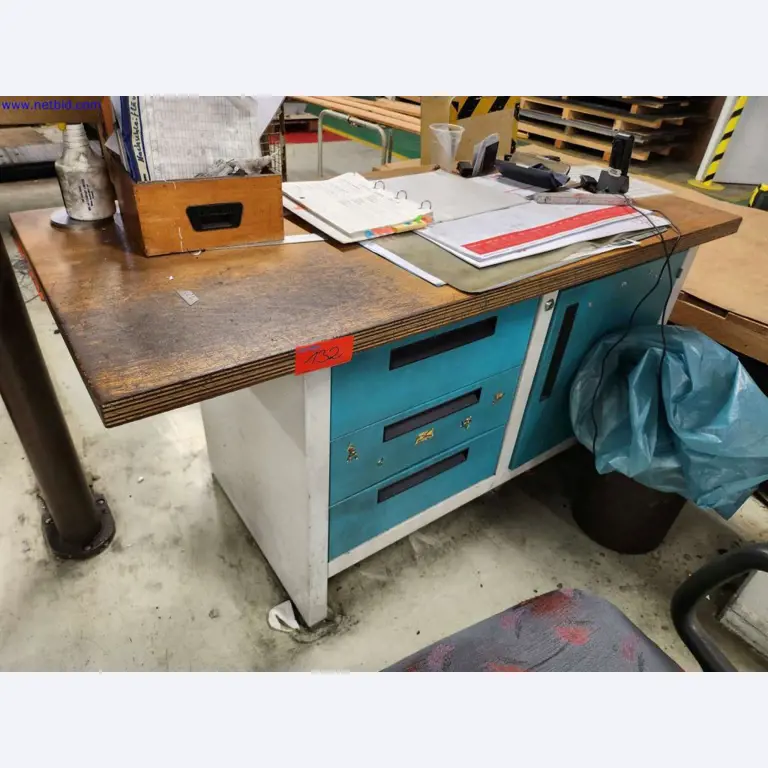 Maschinen zur Herstellung von Serverschränken und Gehäusekomponenten-3