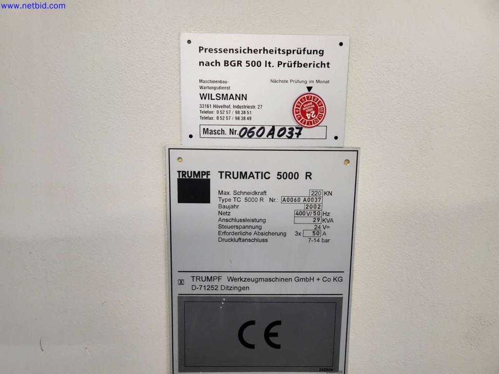 Machines pour la fabrication d'armoires de serveurs et de composants de boîtiers-15