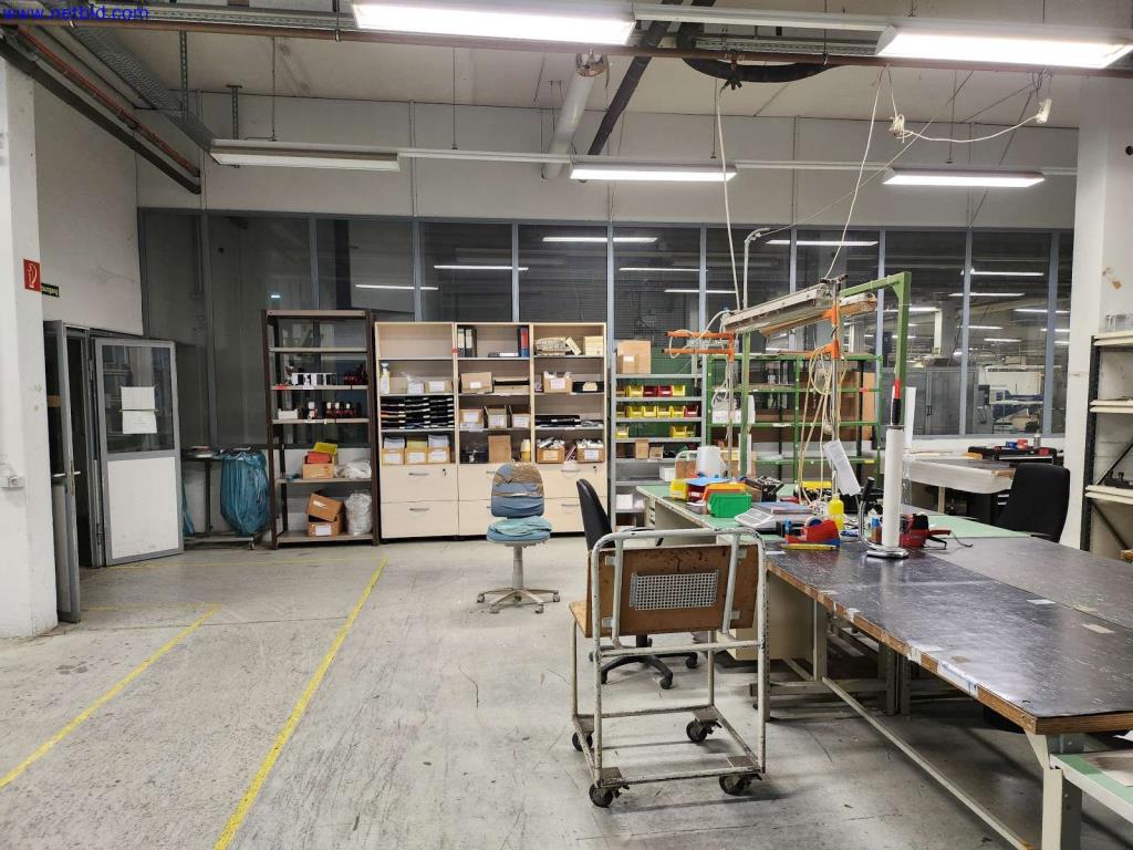 Máquinas para a produção de caixas de servidores e componentes de caixas-2