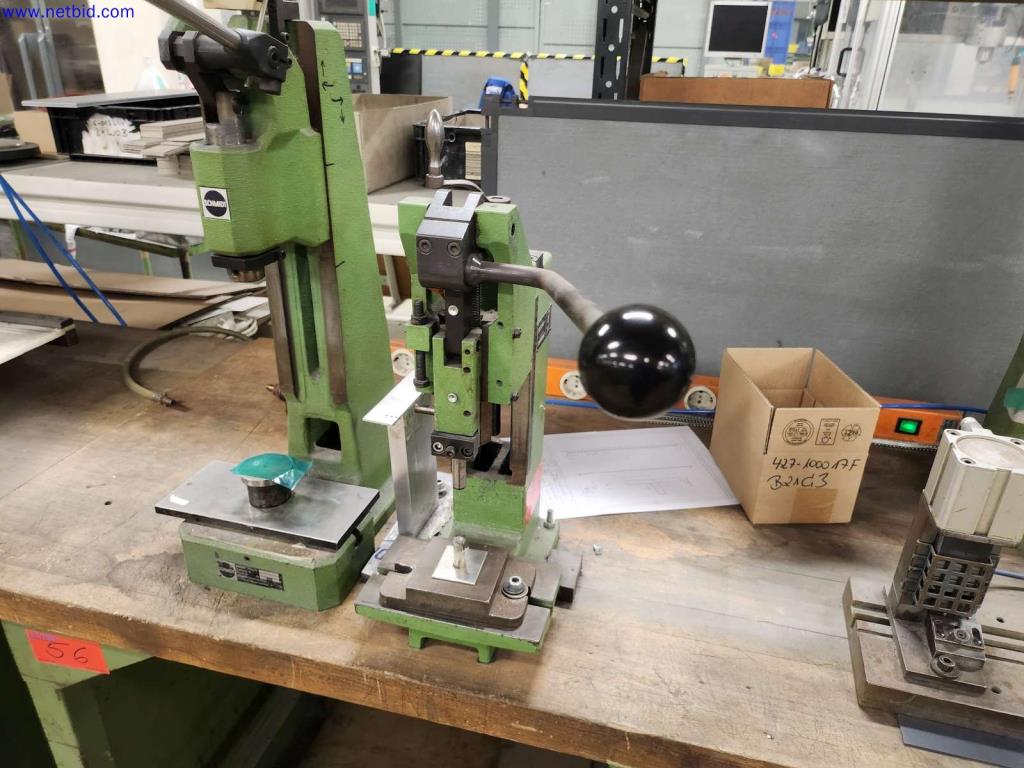 Máquinas para a produção de caixas de servidores e componentes de caixas-11