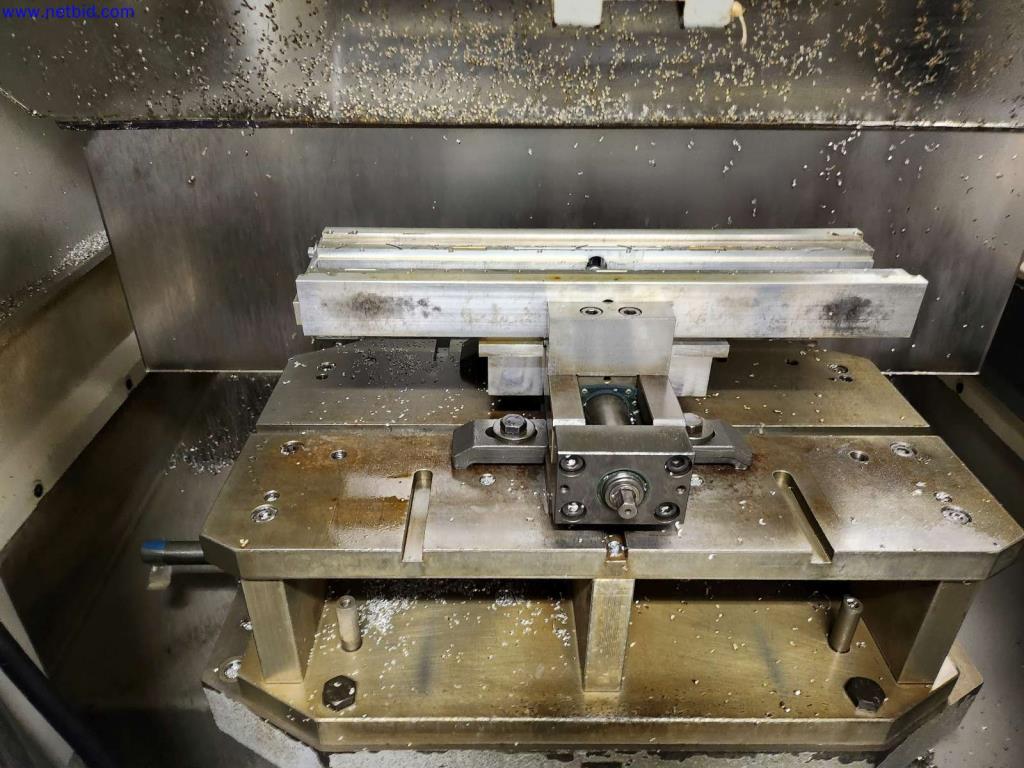 Máquinas para la fabricación de cajas de servidores y componentes de carcasas-2