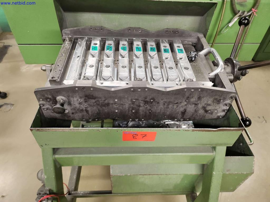 Máquinas para la fabricación de cajas de servidores y componentes de carcasas-5