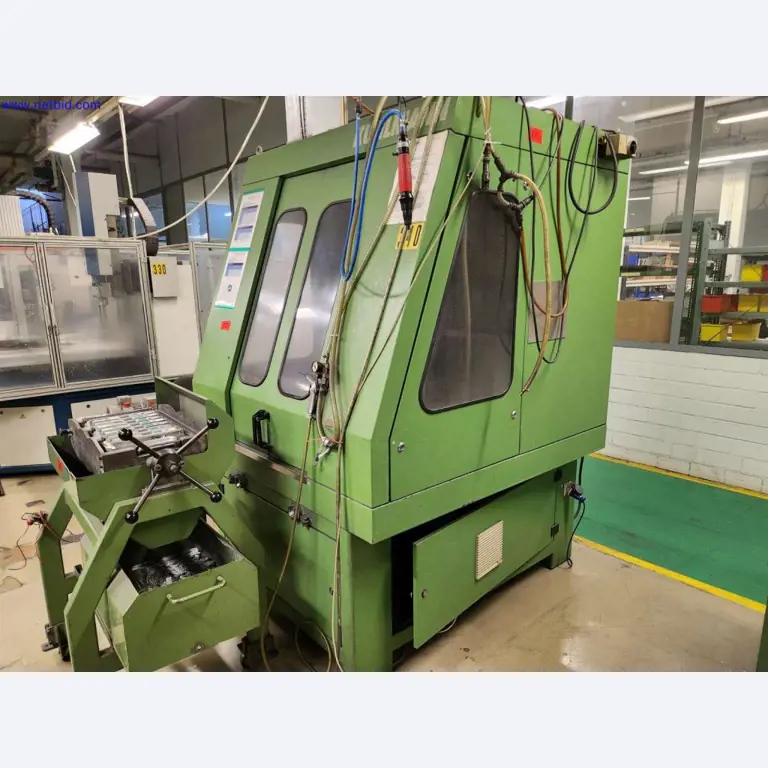 Maschinen zur Herstellung von Serverschränken und Gehäusekomponenten-6