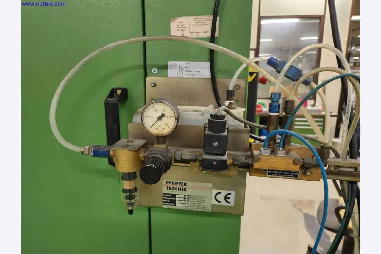 Maschinen zur Herstellung von Serverschränken und Gehäusekomponenten-8