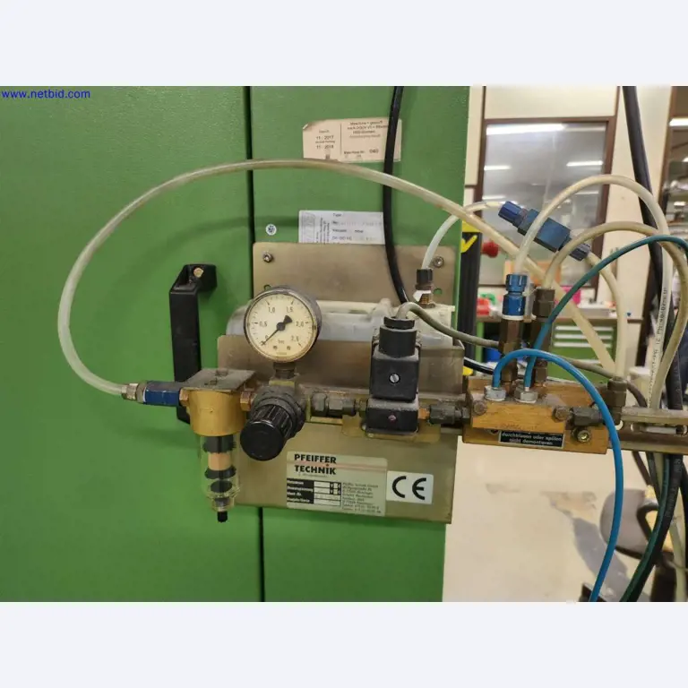 Maschinen zur Herstellung von Serverschränken und Gehäusekomponenten-8