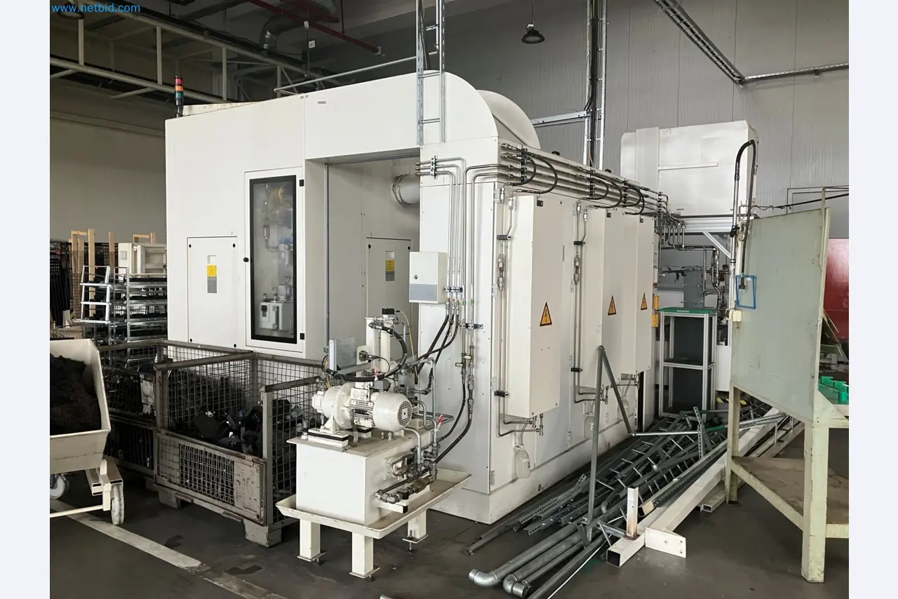 Vertikaldrehmaschinen, Wälzfräs- und Zahnradschleifmaschine-4