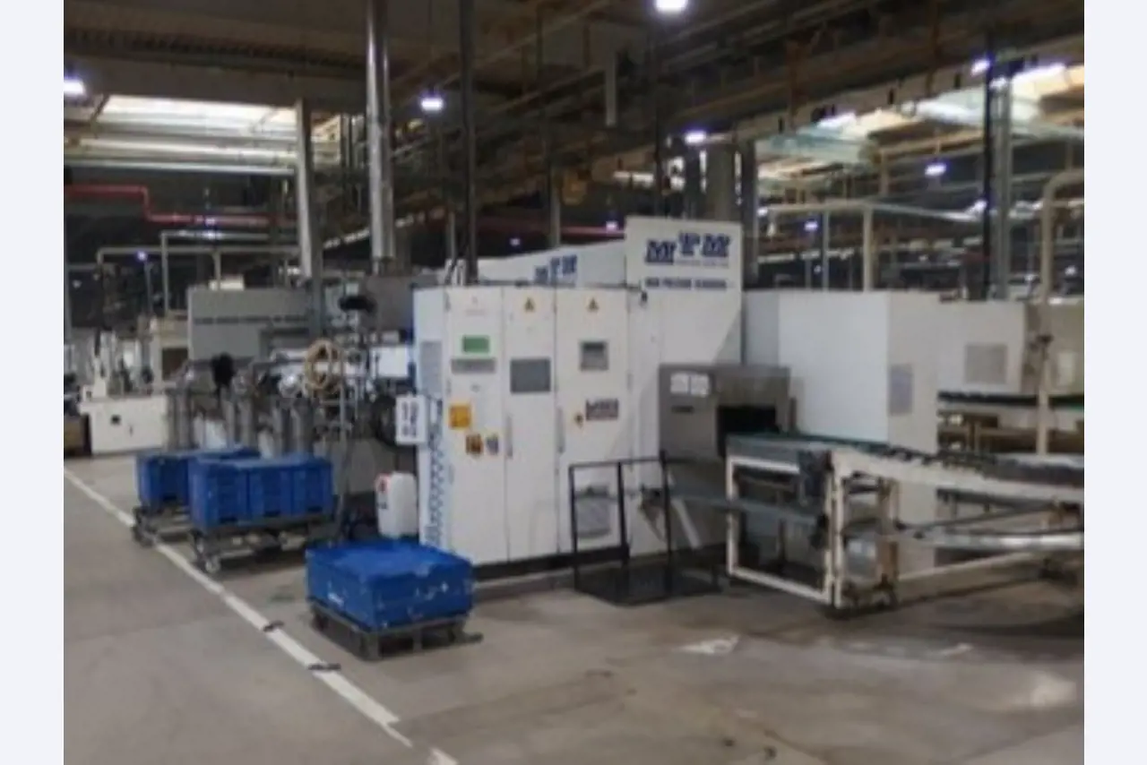 Cleaning system and lathes in the Czech Republic-2
