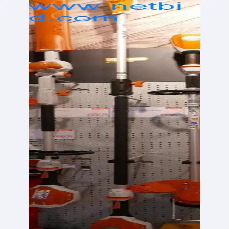 Stihl-Werkzeughandel mit neuen Maschinen, Gartenbau, Forsttechnik-1