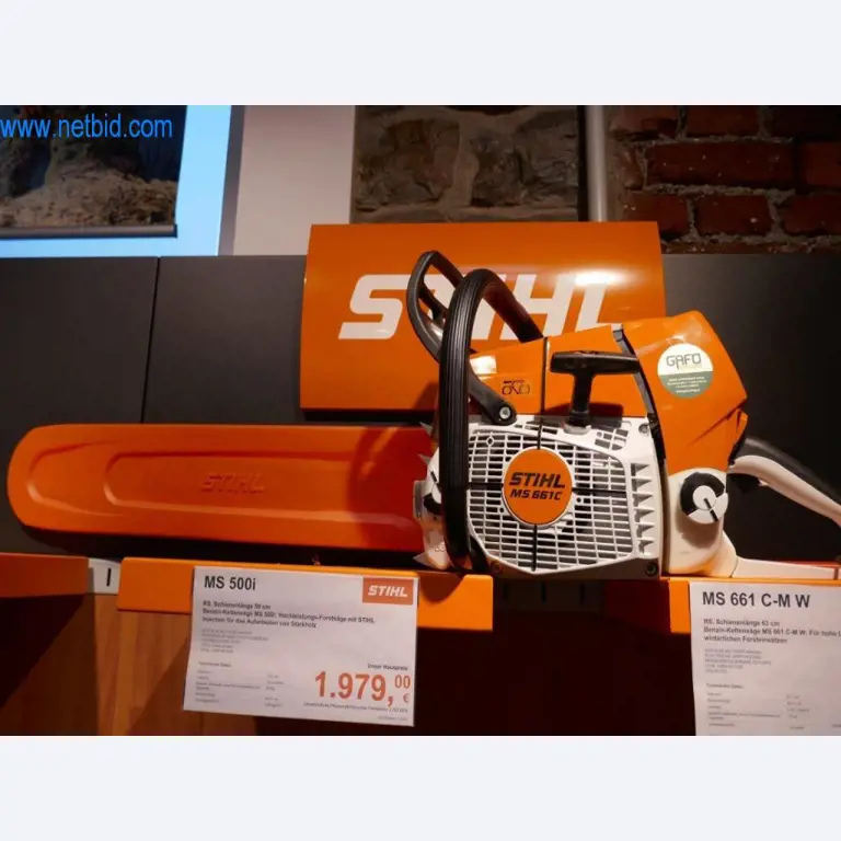 Commerce d'outils Stihl avec des machines neuves, horticulture, technique forestière-1