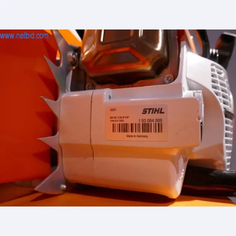 Commerce d'outils Stihl avec des machines neuves, horticulture, technique forestière-2