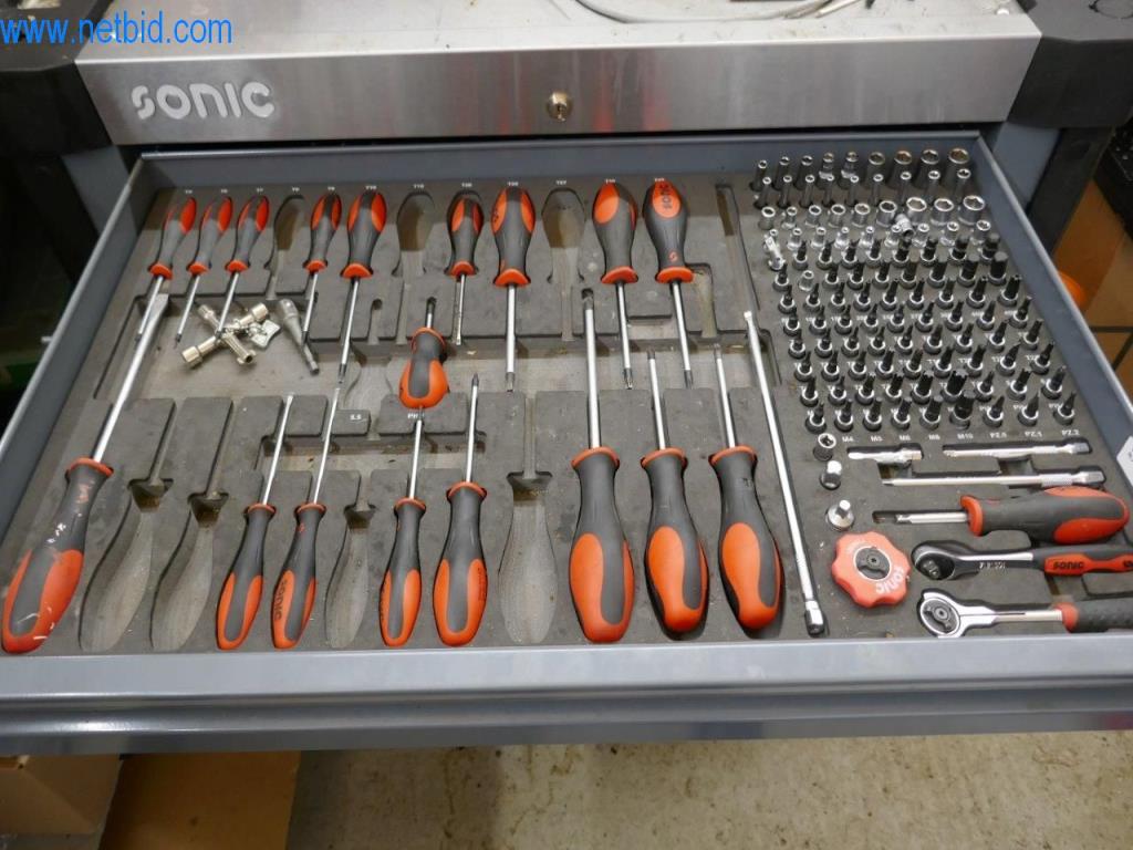 Stihl tool trade with new machines, horticulture, forestry technology-3