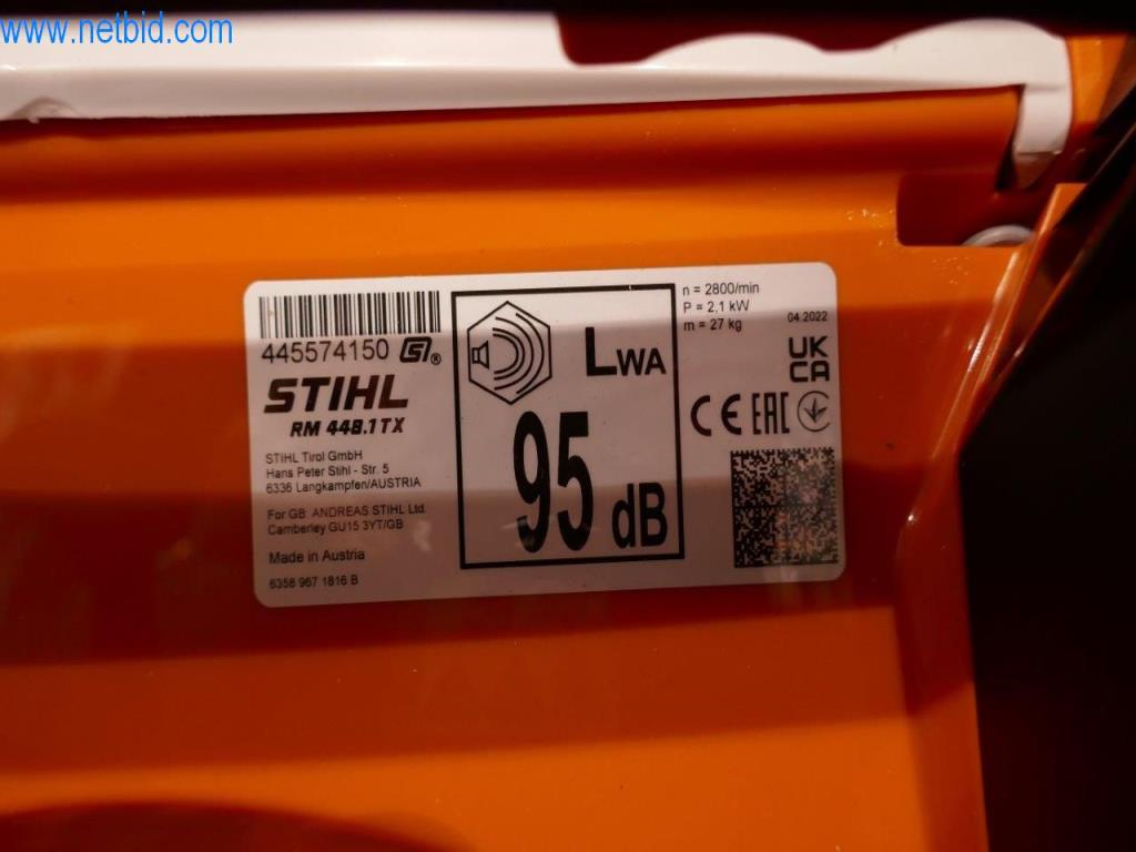 Comercio de herramientas Stihl con nuevas máquinas, horticultura, tecnología forestal-3