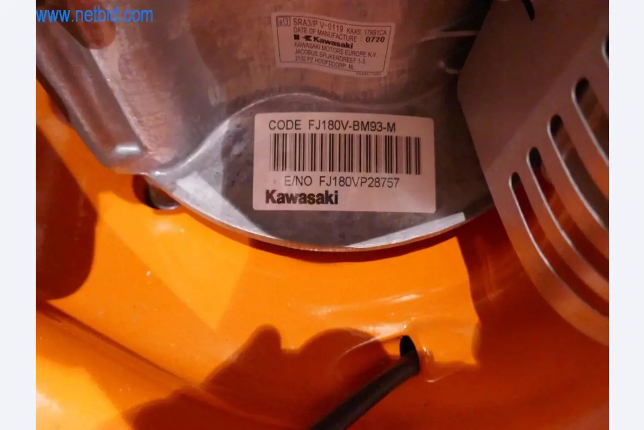 Stihl tool trade with new machines, horticulture, forestry technology-2