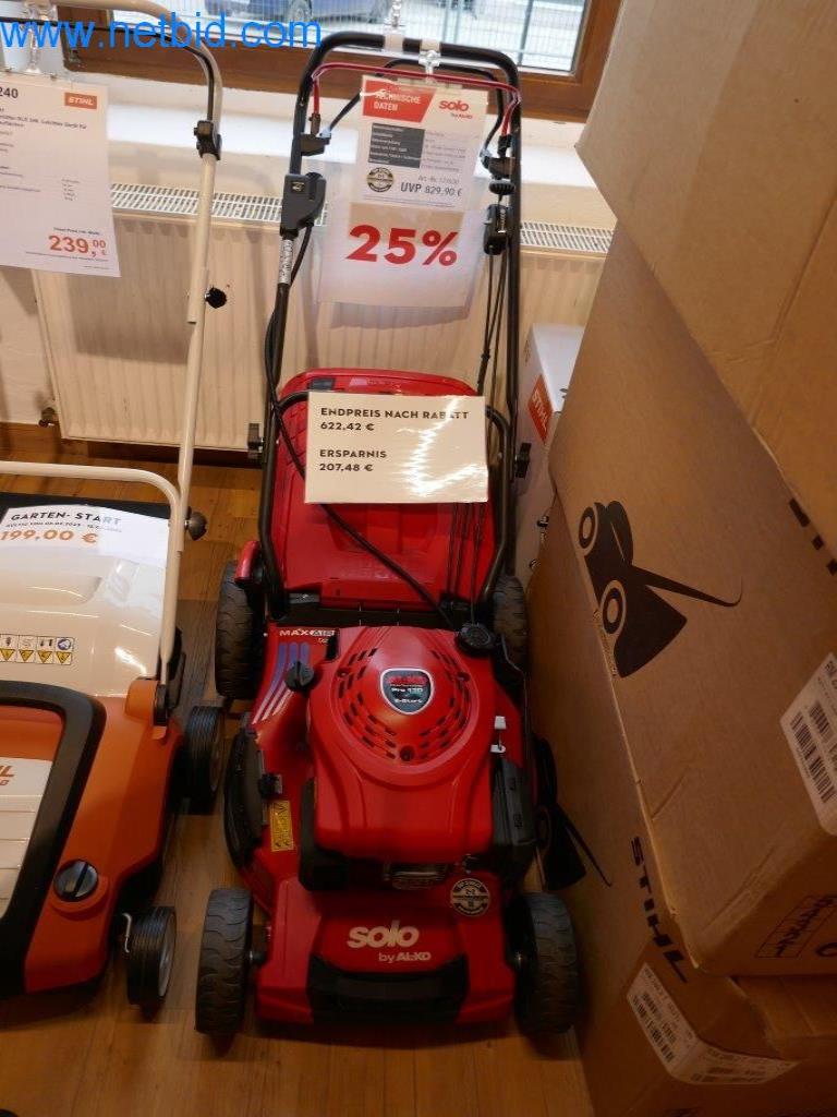 Comercio de herramientas Stihl con nuevas máquinas, horticultura, tecnología forestal-2