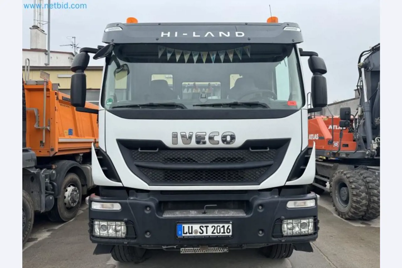 Machines from the building construction and civil engineering sector-1