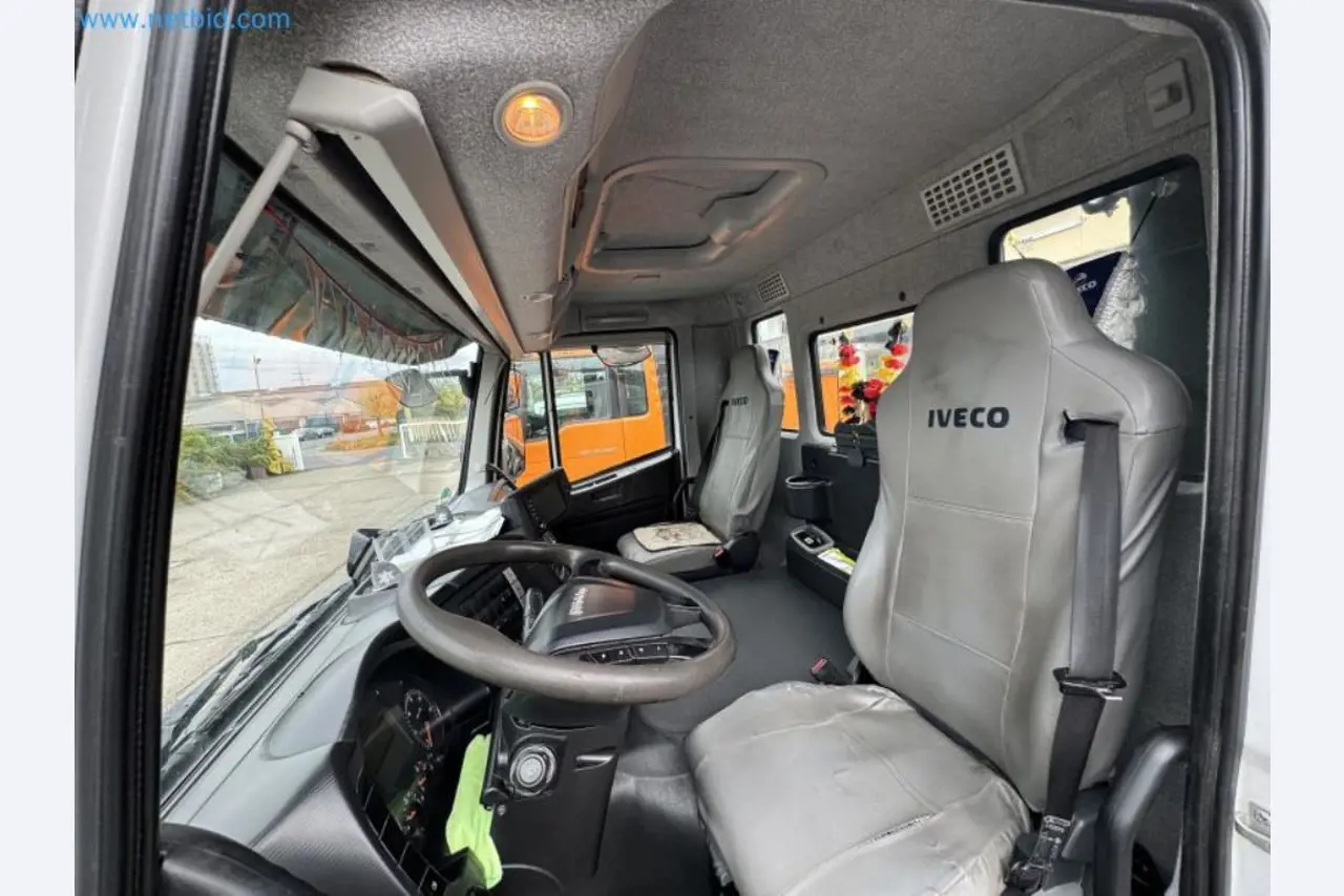 Machines from the building construction and civil engineering sector-6