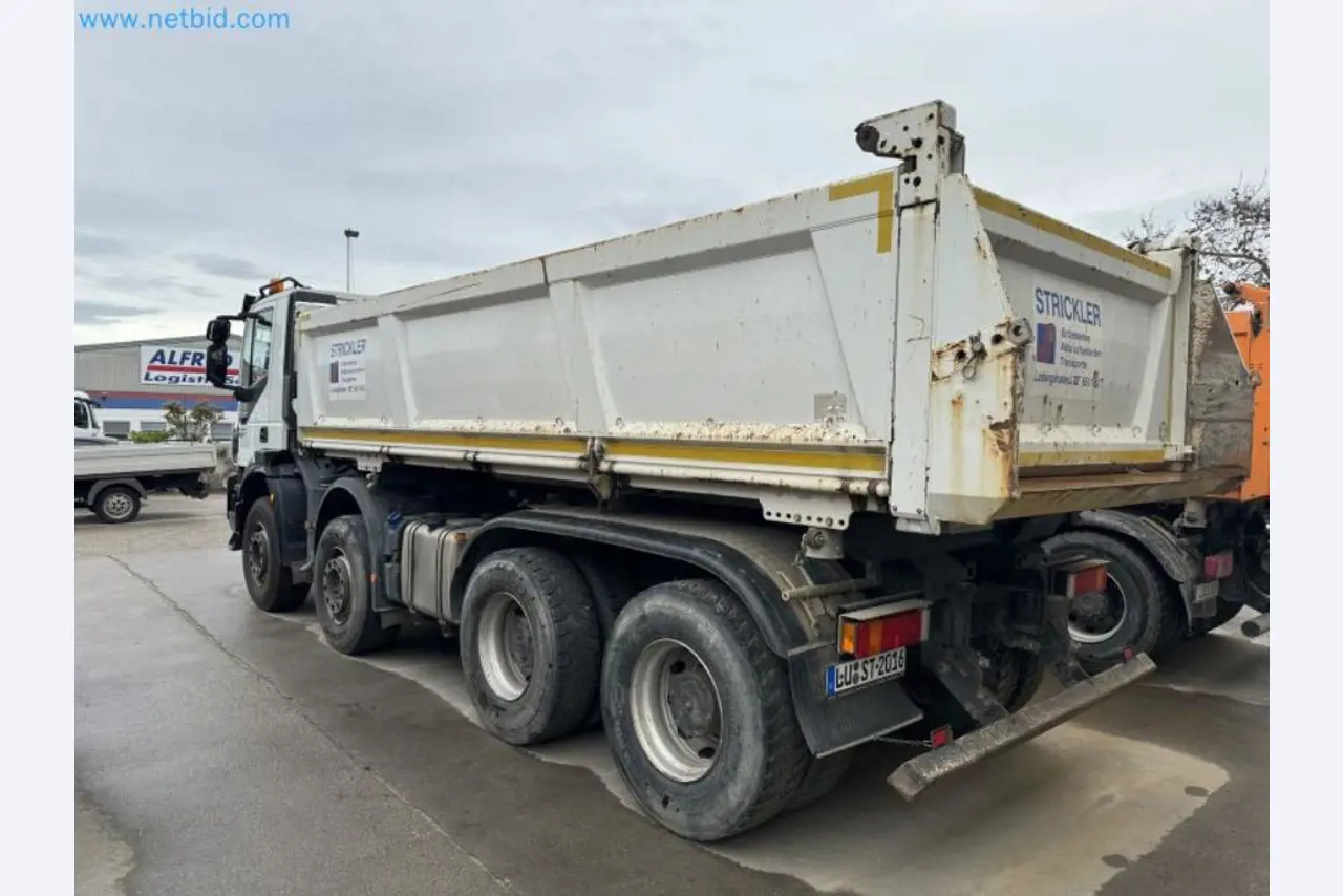 Machines from the building construction and civil engineering sector-7