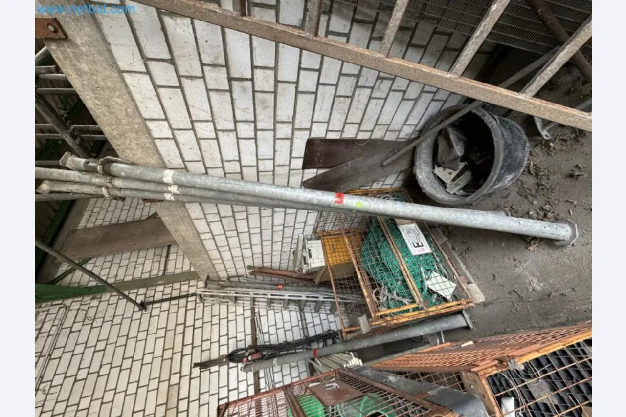 Maschinen aus dem Bereich Hoch- und Tiefbau-2