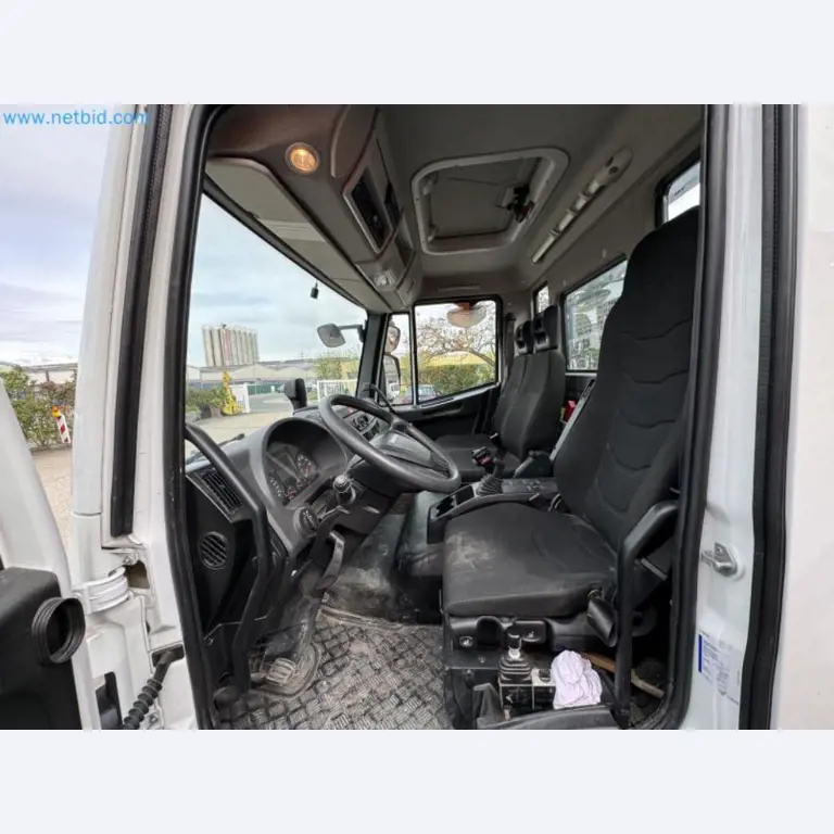 Machines from the building construction and civil engineering sector-17