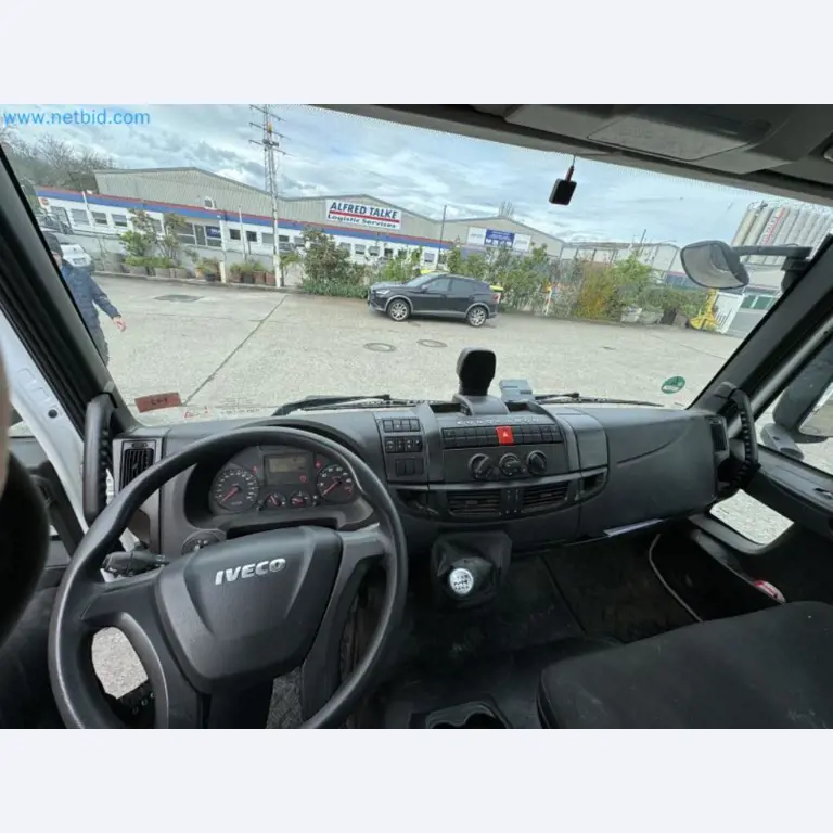 Machines from the building construction and civil engineering sector-3