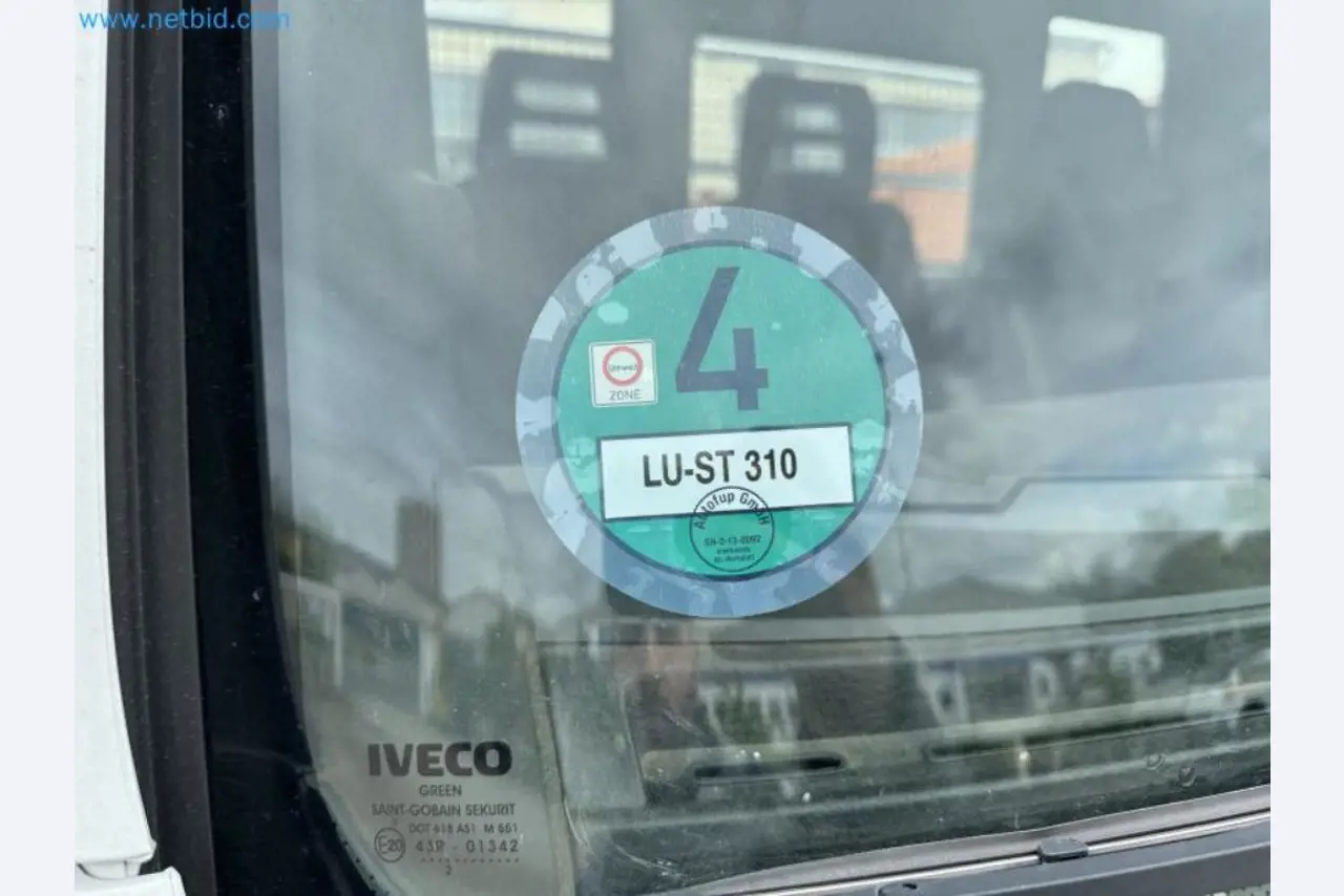 Machines from the building construction and civil engineering sector-9