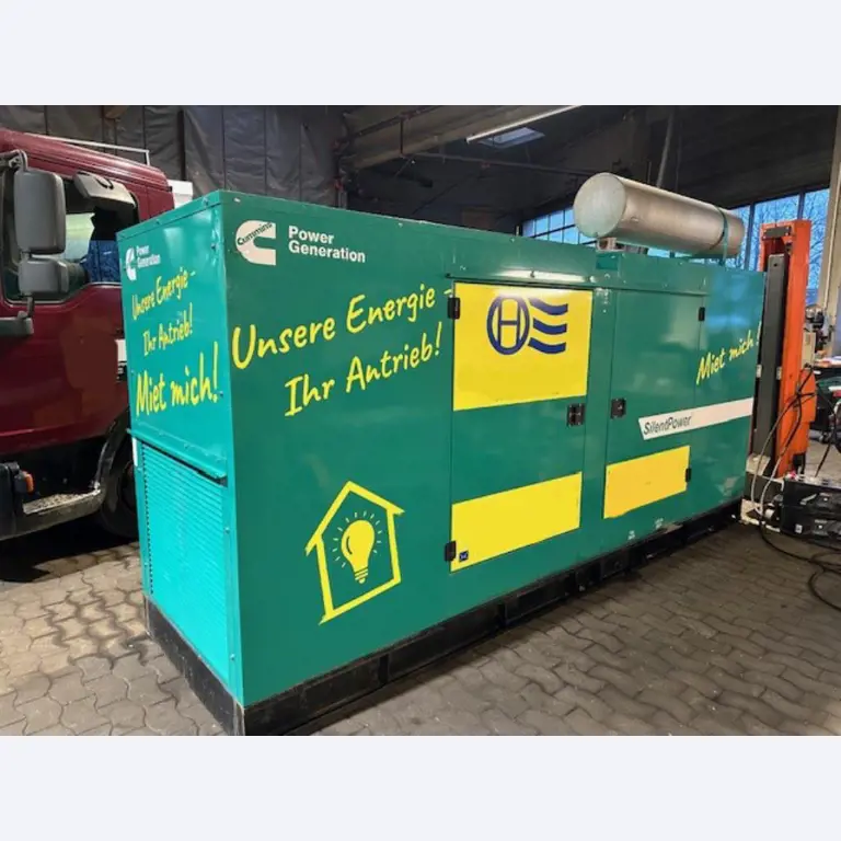 Größtenteils neue, dieselbetriebene Stromgeneratoren sowie ein Spezial Tieflader + 8 x 8 Zugmaschine-1