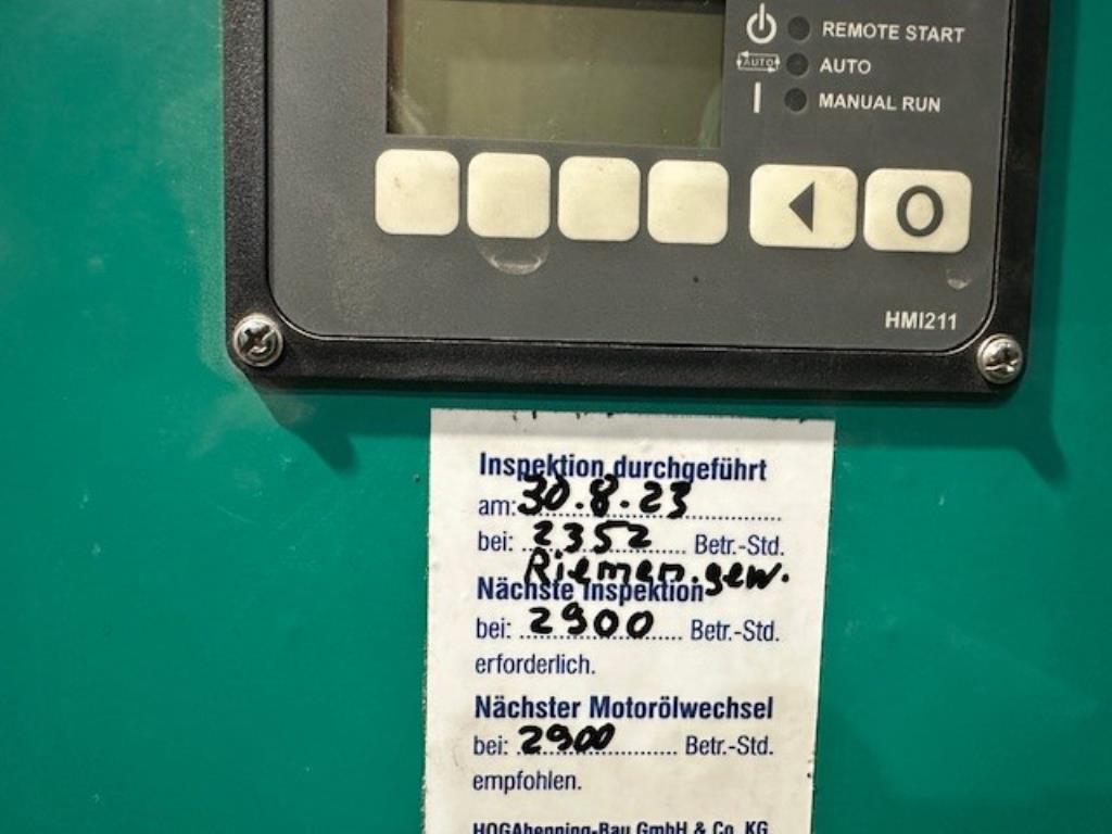 Größtenteils neue, dieselbetriebene Stromgeneratoren sowie ein Spezial Tieflader + 8 x 8 Zugmaschine-6