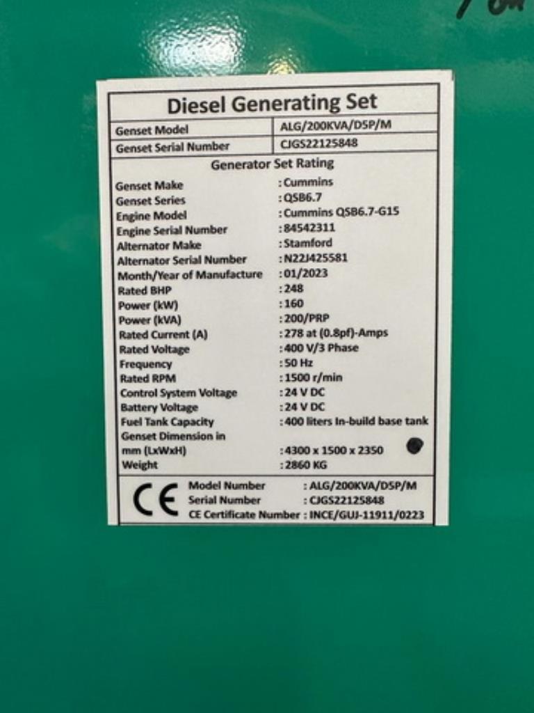 Größtenteils neue, dieselbetriebene Stromgeneratoren sowie ein Spezial Tieflader + 8 x 8 Zugmaschine-15