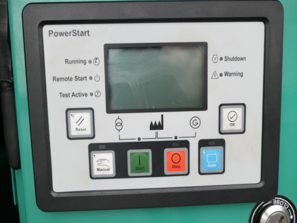 Größtenteils neue, dieselbetriebene Stromgeneratoren sowie ein Spezial Tieflader + 8 x 8 Zugmaschine-6