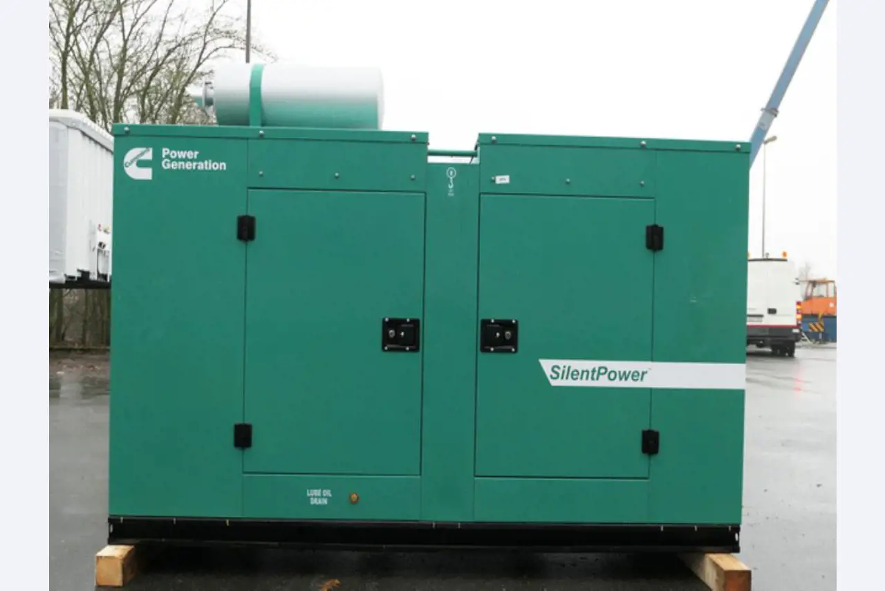 Mostly new, diesel-powered power generators-7