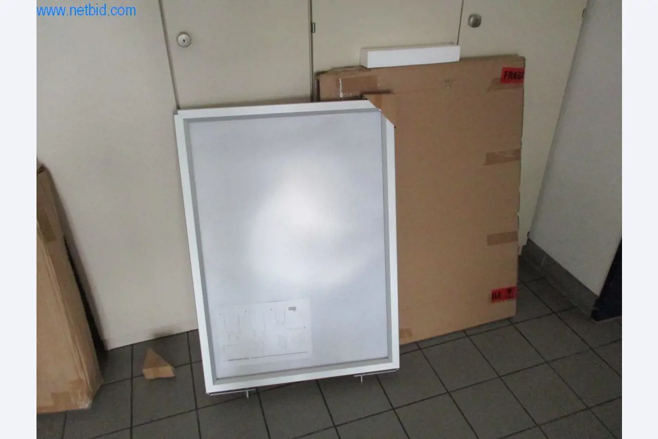 Camiones y equipos operativos-1