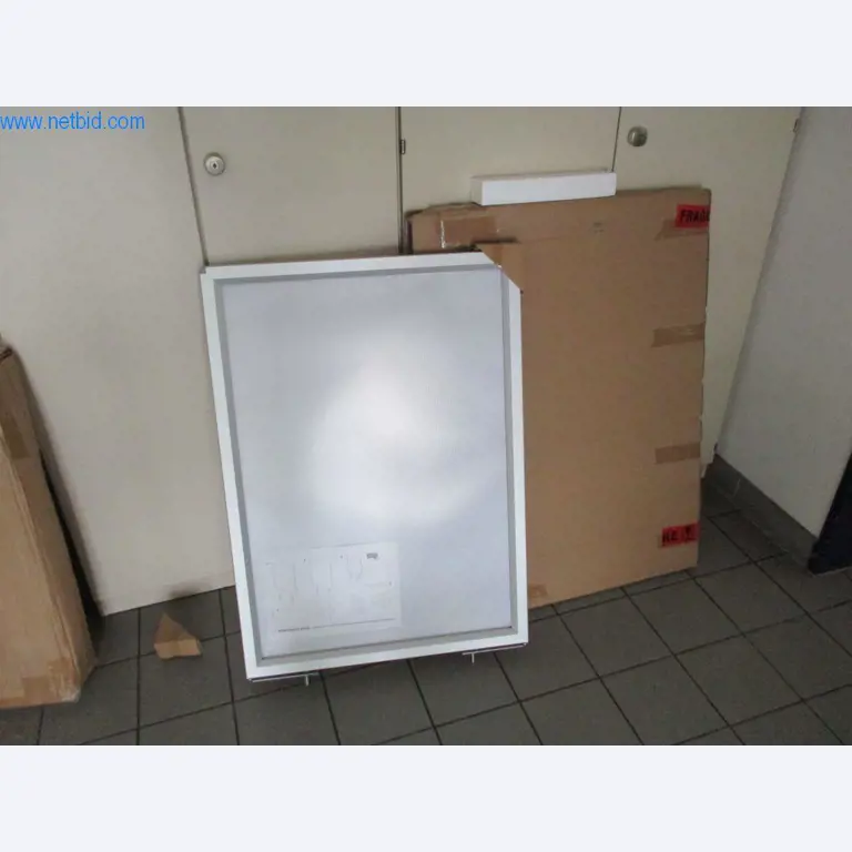 Camiones y equipos operativos-1