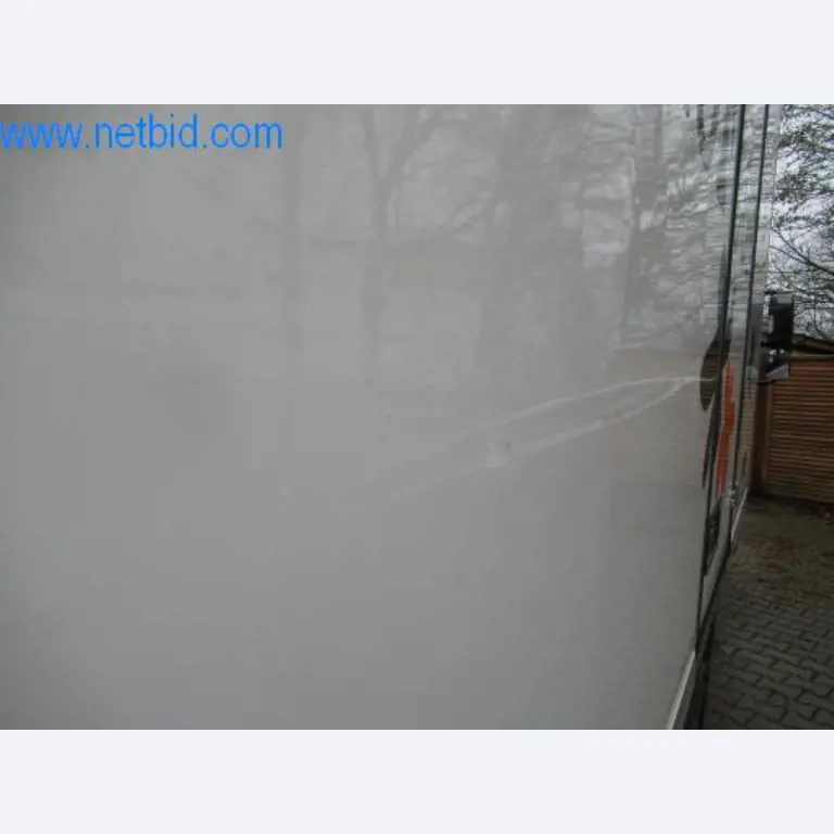 Vrachtwagens en bedrijfsuitrusting-7